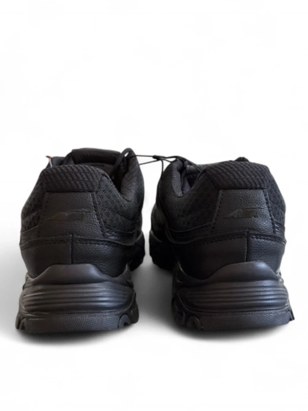 Avia brand new